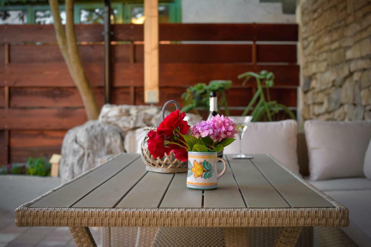 Vintage Garden Apartment プーラ エクステリア 写真