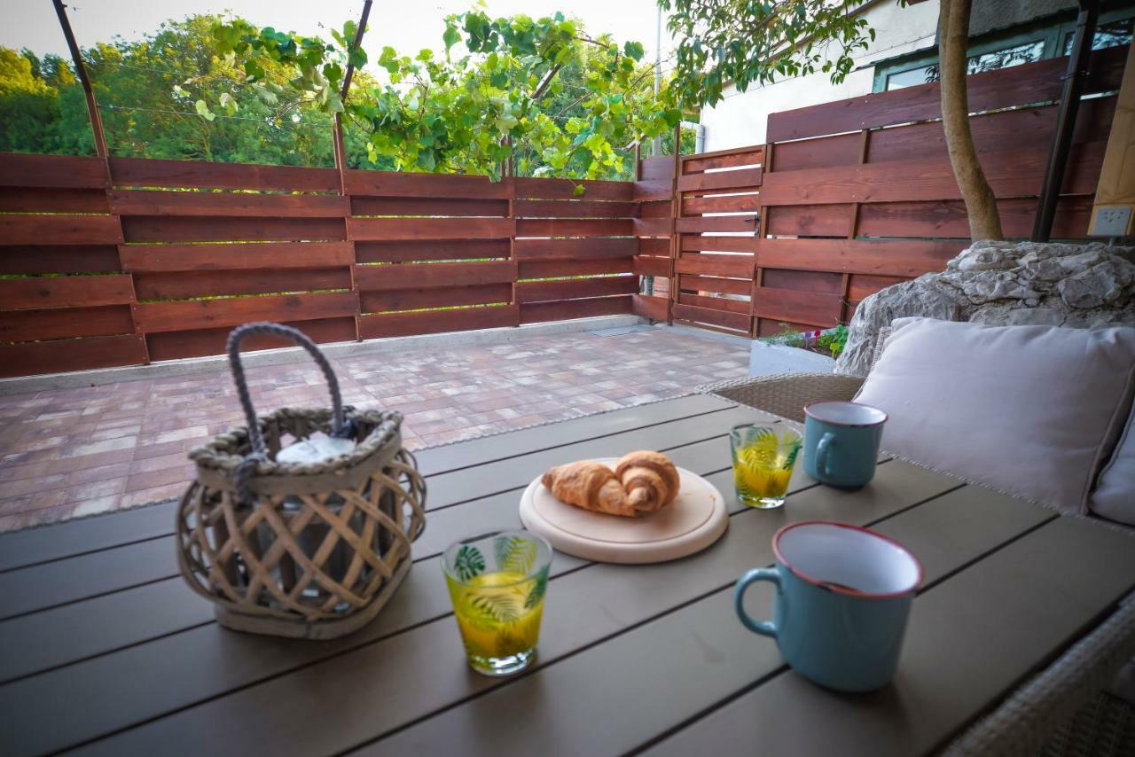 Vintage Garden Apartment プーラ エクステリア 写真
